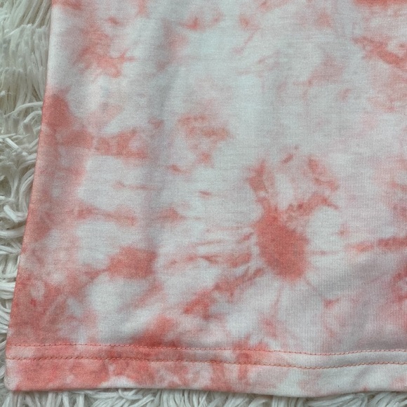 C+D+M Sleeveless Top ๐ Coral & White - Picture 8 of 12